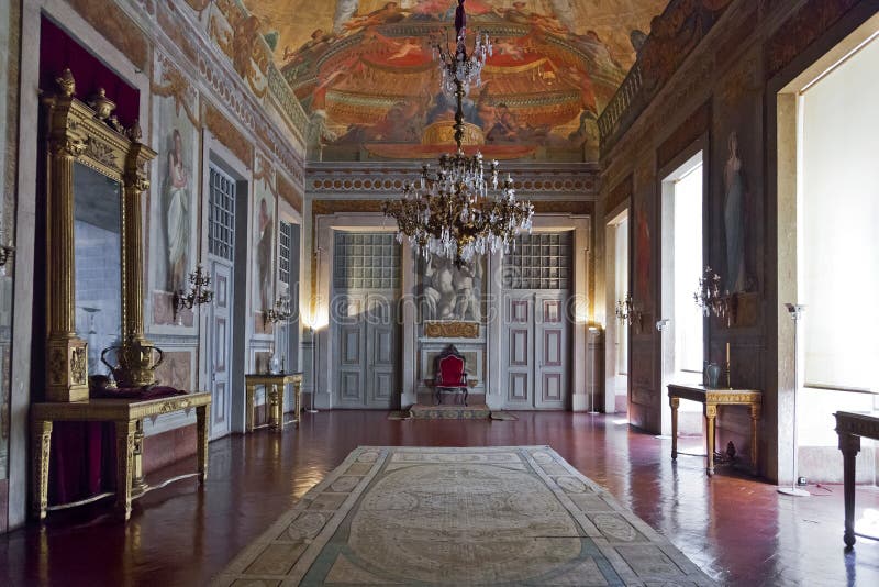 Stanza del trono o stanza del pubblico. Palazzo di Mafra fotografie stock Stanza del trono o stanza del pubblico. Palazzo di Mafra fotografie stock
