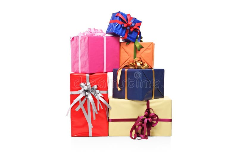 Stapel der Geschenkkästen verschiedener Größen und Farben lizenzfreie stockfotos Stapel der Geschenkkästen verschiedener Größen und Farben lizenzfreie stockfotos