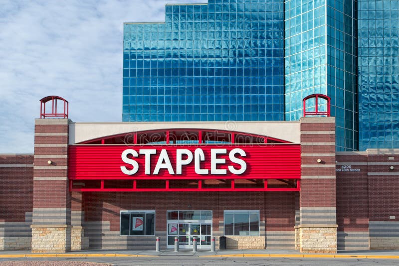 Staples Office Supply Store Bloomington Mn Usa June Exterior Inc Sells Supplies Machines Promotional Products 42602107 