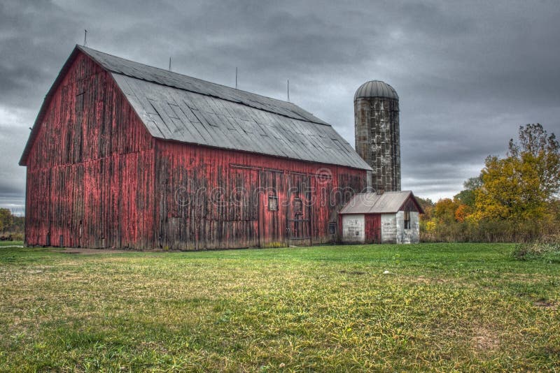 stara czerwona stodoła