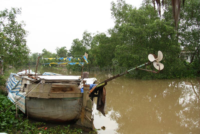 Stara łódź w Mekong delcie obrazy stock Stara łódź w Mekong delcie obrazy stock