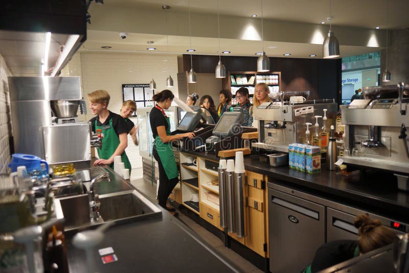 Starbucks Cafe interiör arkivfoto