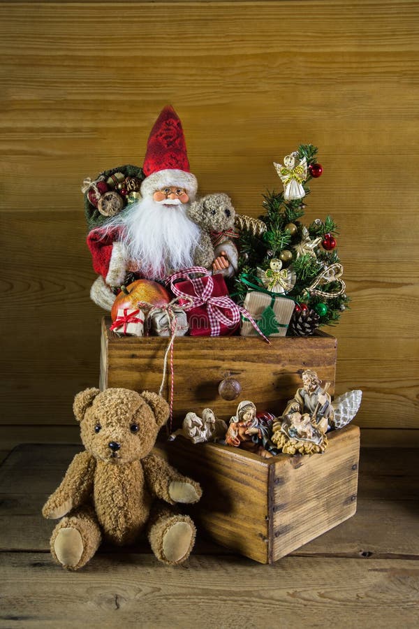Stare boże narodzenie zabawki z Santa dla dekoraci zdjęcie stock