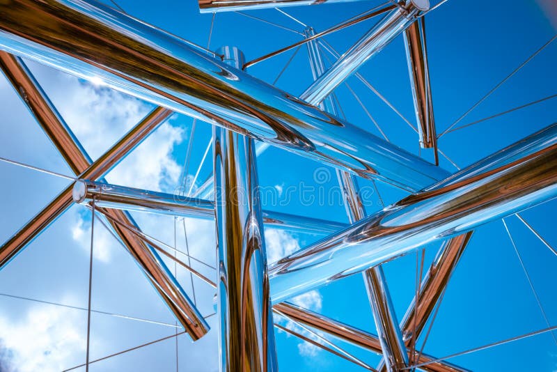 Staring at the clouds through a chrome statue royalty free stock image Staring at the clouds through a chrome statue royalty free stock image