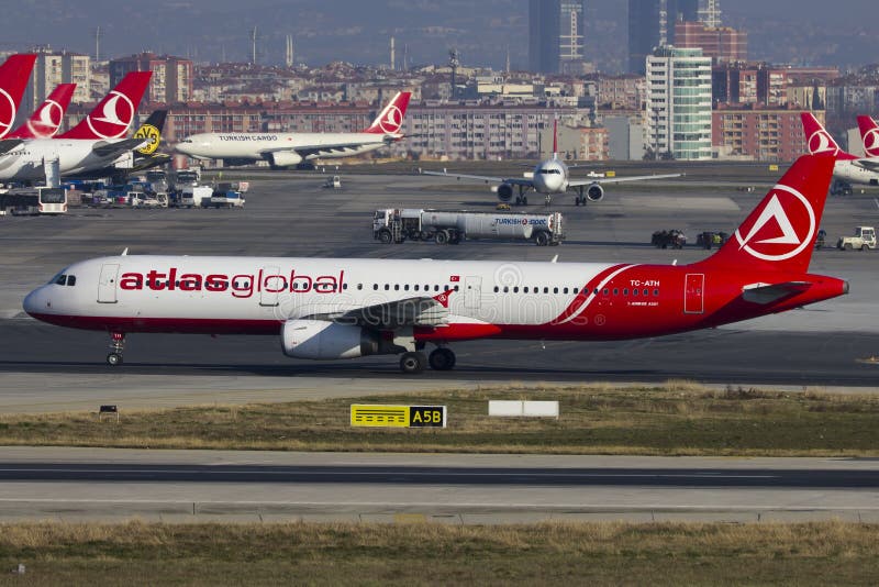 Start för AtlasGlobal flygbuss A321 arkivfoto Start för AtlasGlobal flygbuss A321 arkivfoto