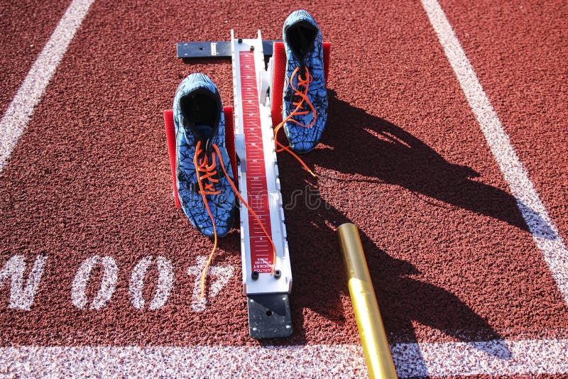 finish line track spikes
