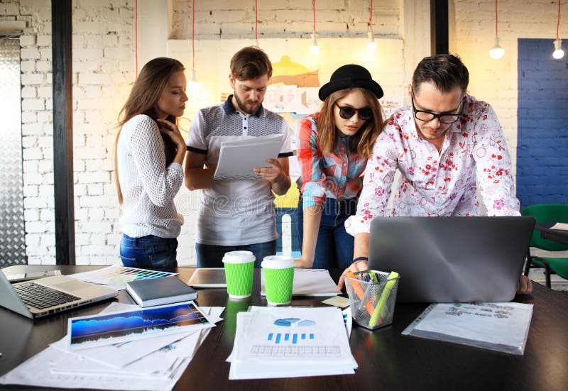 Startup Diversity Teamwork Brainstorming Meeting Concept.Business Team Coworker Global Sharing Economy Laptop Graph royalty free stock photos Startup Diversity Teamwork Brainstorming Meeting Concept.Business Team Coworker Global Sharing Economy Laptop Graph royalty free stock photos