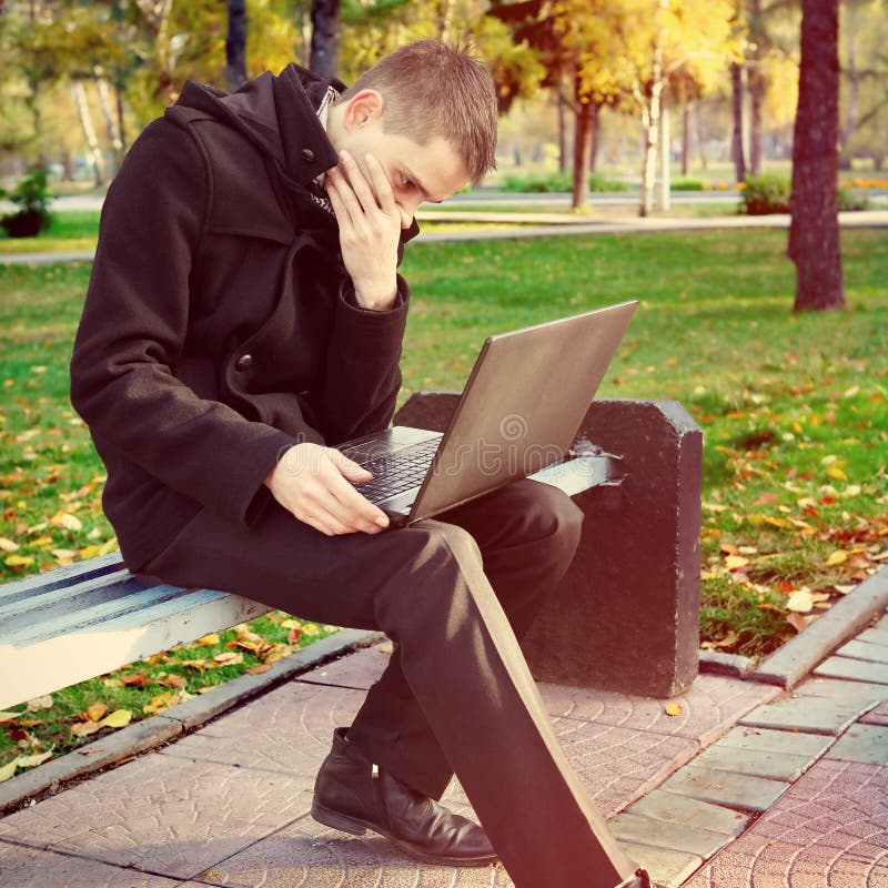 Stary laptopie zewnętrznego obrazy stock