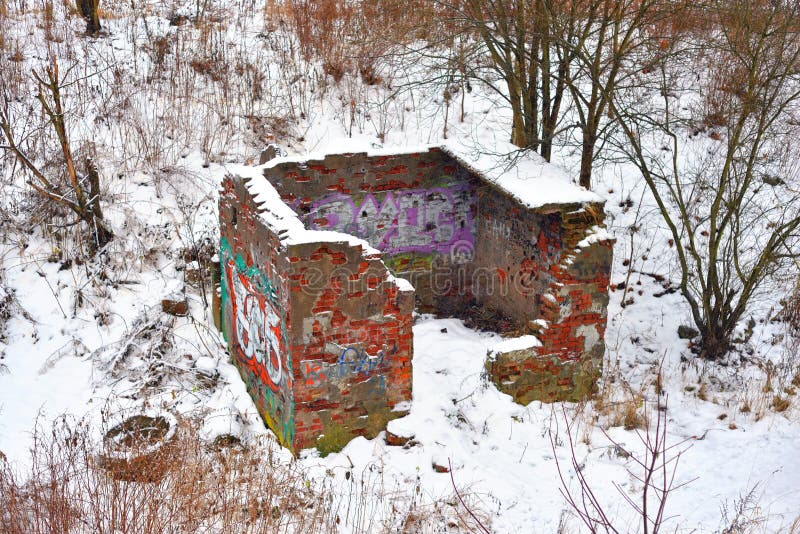 Stary ruina budynek z graffiti zdjęcia stock Stary ruina budynek z graffiti zdjęcia stock