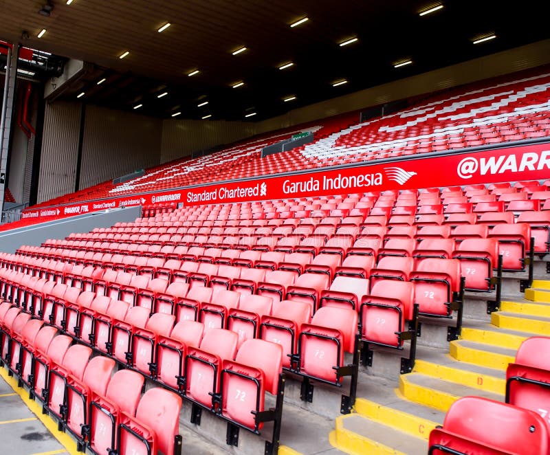 A Sala De Mudança No Estádio De Anfield Em Liverpool, Reino Unido Imagem  Editorial - Imagem de britânico, cidade: 122762180