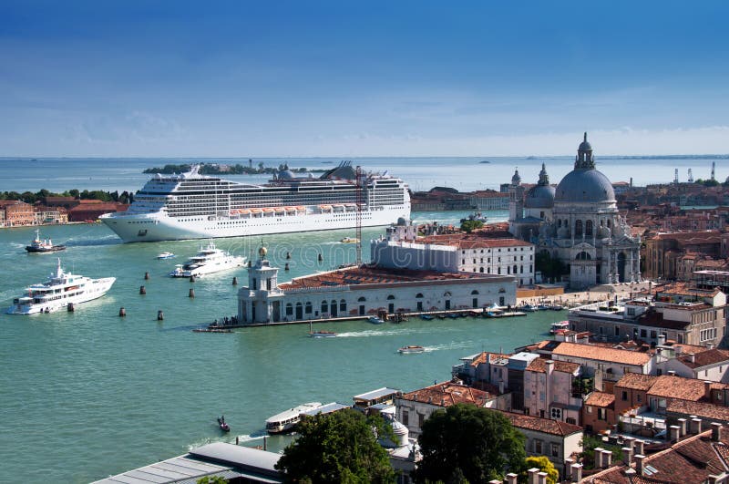 Statek wycieczkowy Venice