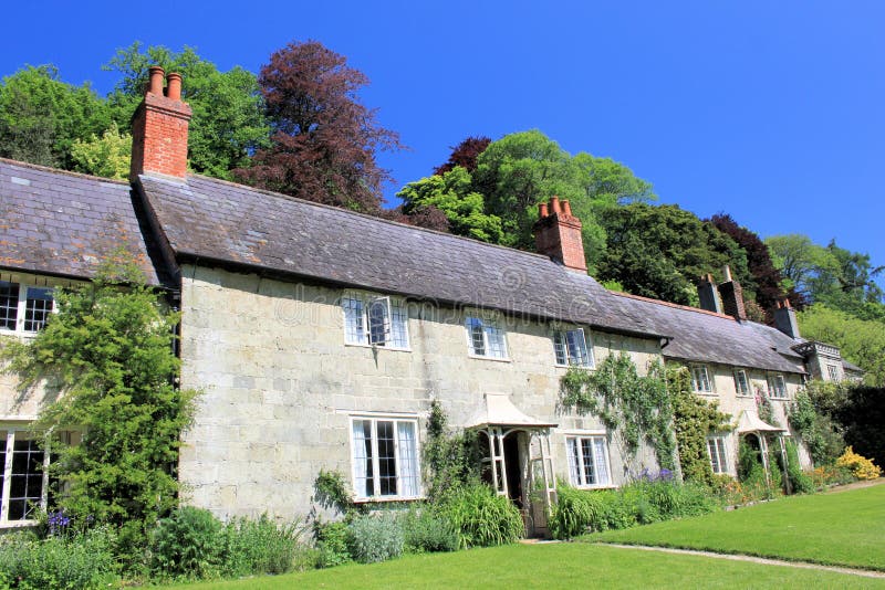 Stately gardens and cottages