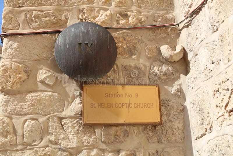 Stationen des Kreuzes herein über Dolorosa jerusalem lizenzfreie stockbilder Stationen des Kreuzes herein über Dolorosa jerusalem lizenzfreie stockbilder