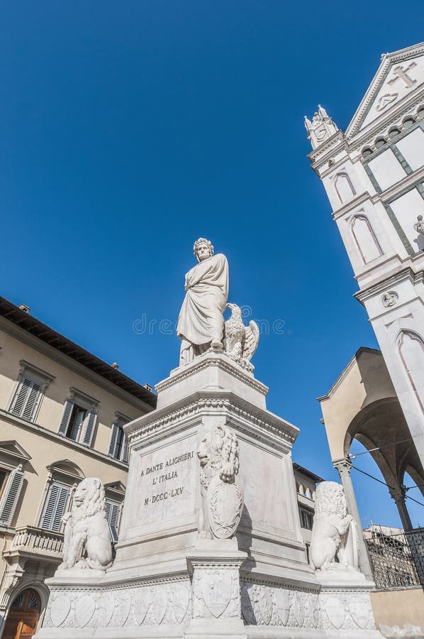 Statue of Dante Alighieri located in the Piazza di Santa Croce in Florence, Italy. Statue of Dante Alighieri located in the Piazza di Santa Croce in Florence, Italy