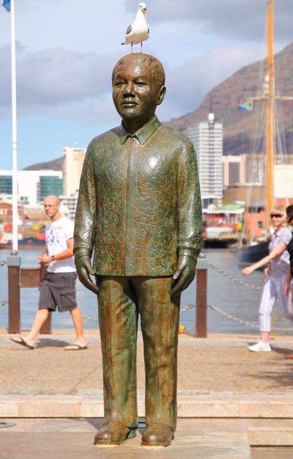 Statua del Nelson Mandela immagini stock libere da diritti
