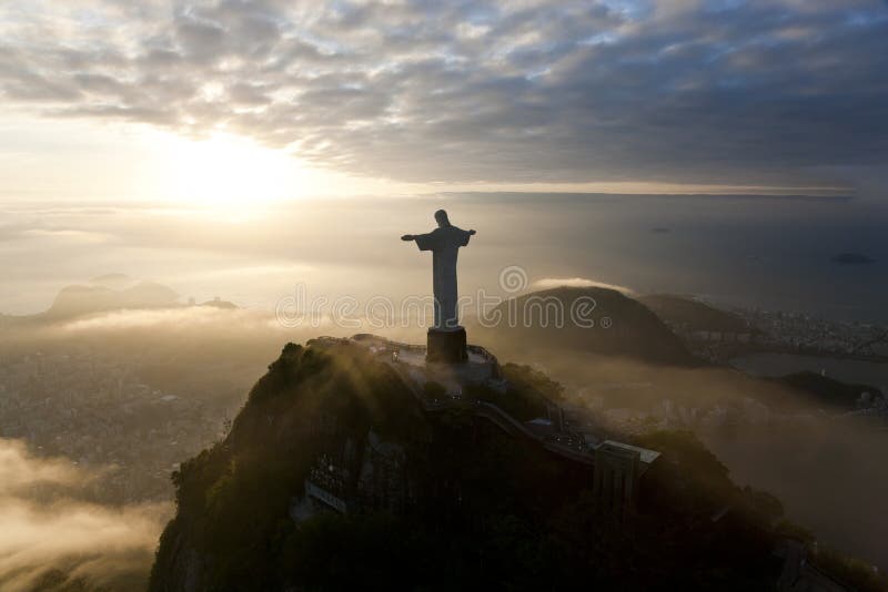 Il Monte Di Rio Con La Statua Del Redentore Statua Del Redentore Di Cristo, Corcovado, Rio De Janeiro, Fotografia