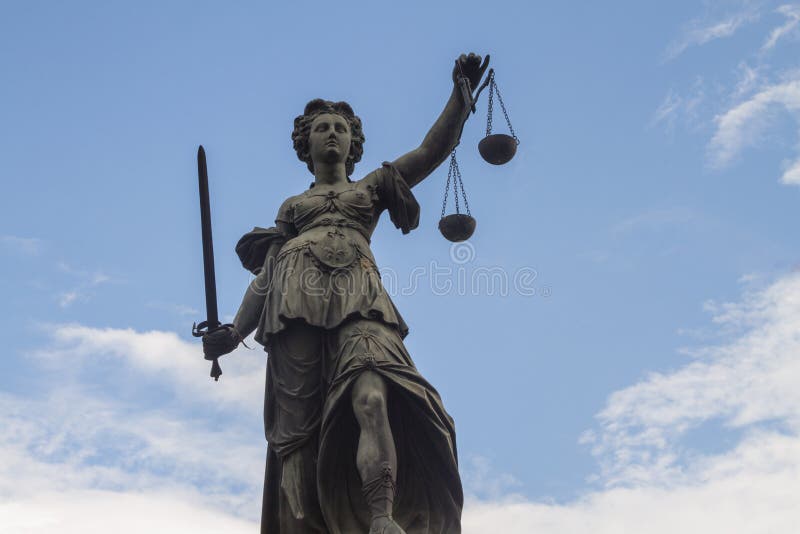 Statua della signora Justice a Francoforte