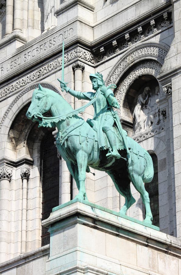 Statua equestre del san Joan a Parigi fotografia stock libera da diritti Statua equestre del san Joan a Parigi fotografia stock libera da diritti