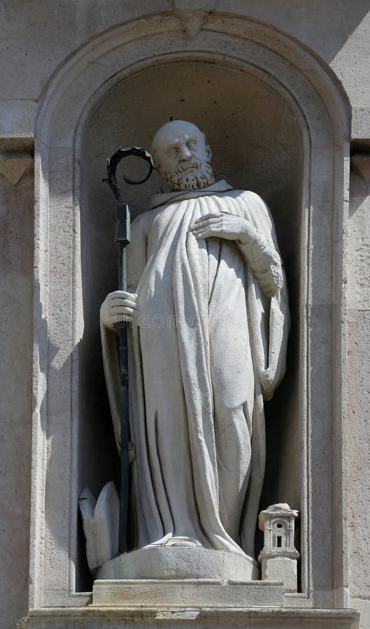 Statua święty, kościół święty John ewangelista Parma Włochy zdjęcie royalty free