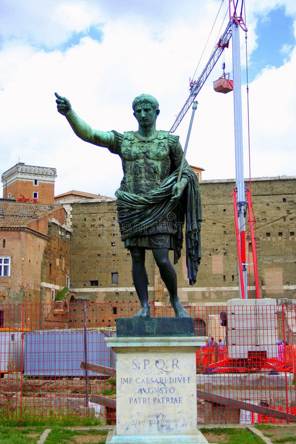 Statue stock photo Statue stock photo