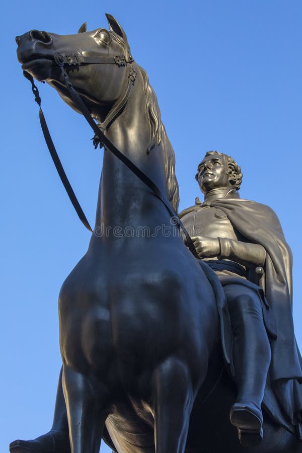 Lada Lunch Corporation Duke of Wellington Statue in London Stock Image - Image of famous,  landmarks: 143760285