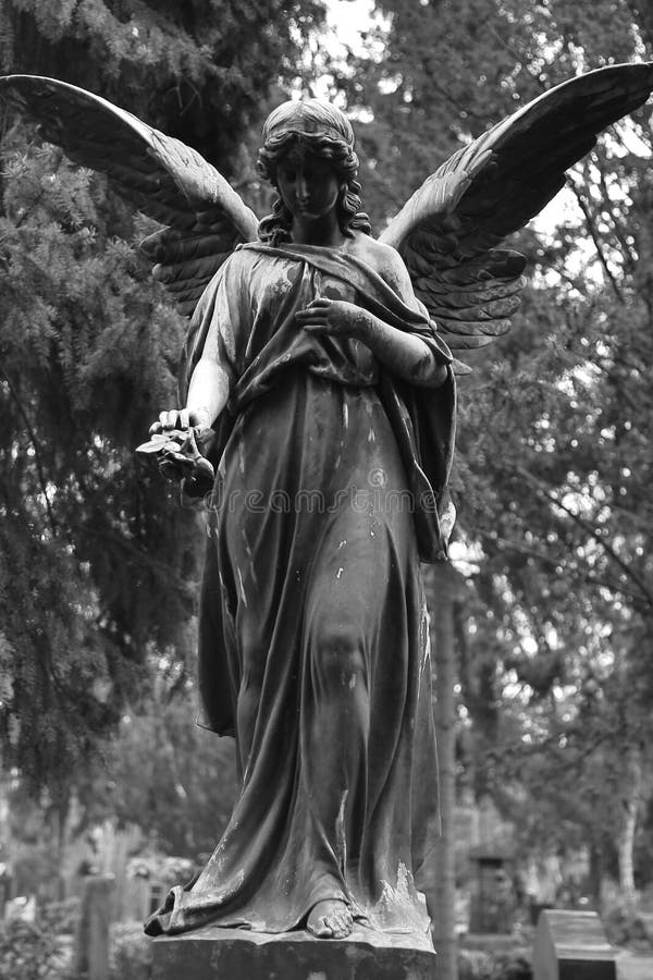 Statue, Black And White, Sculpture, Monument Picture. Image 120483751