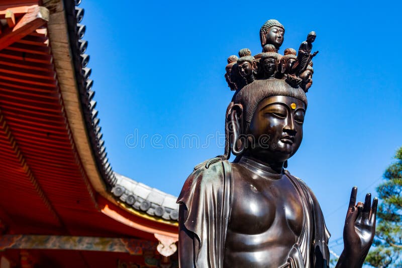 Statue of Bodhisattva stock photo. Image of rokuharamitsuji 85875018