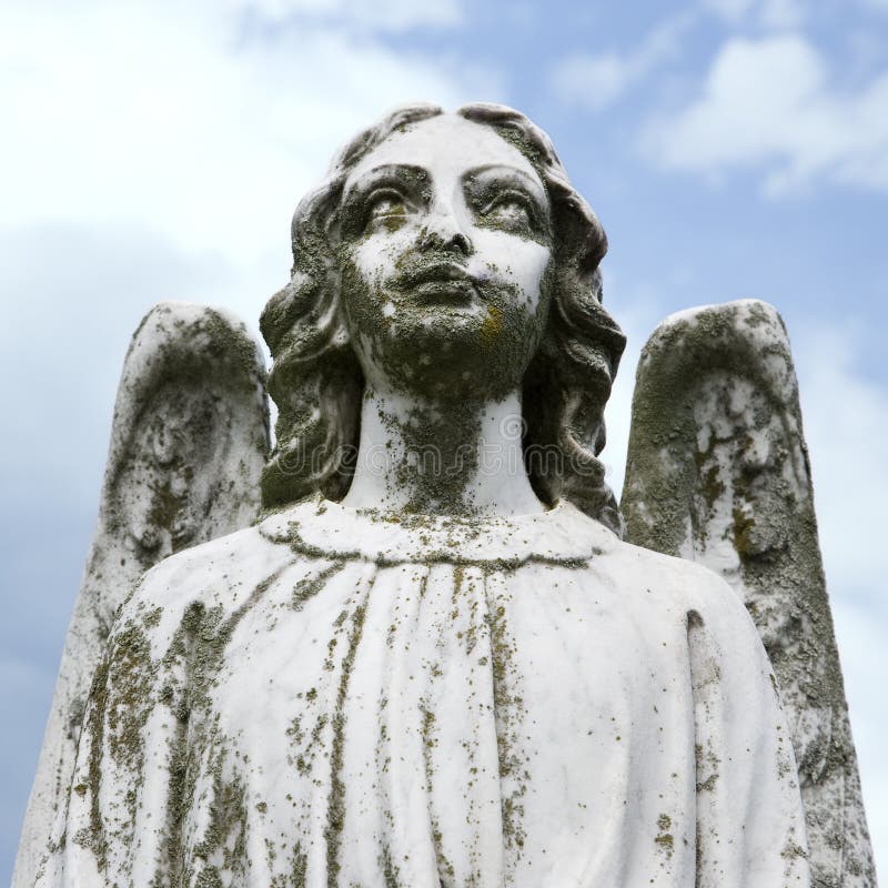 Figurine D'ange Sur La Tombe Photo stock - Image du gardien