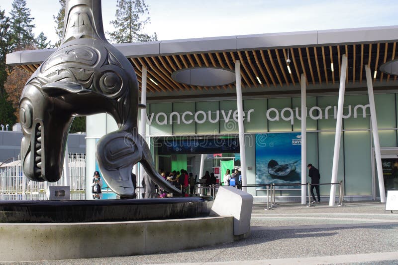 Statue d'orque à l'aquarium de Vancouver