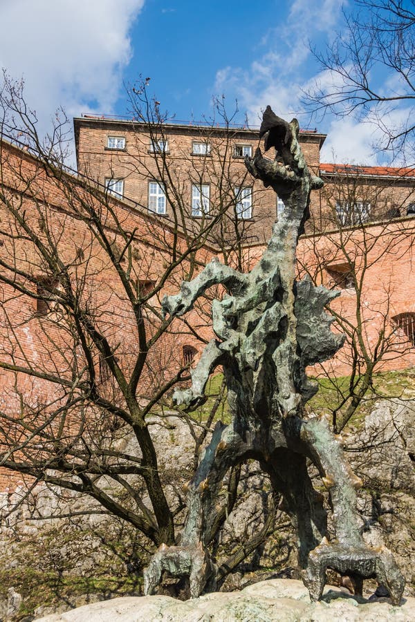 Statue of the dragon