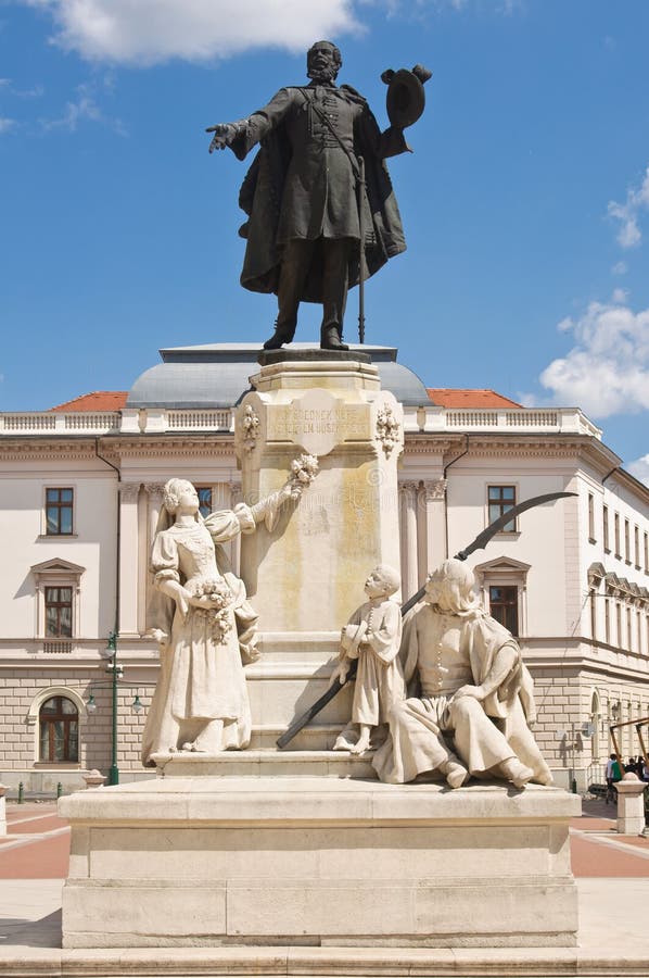 Statue of Kossuth Lajos