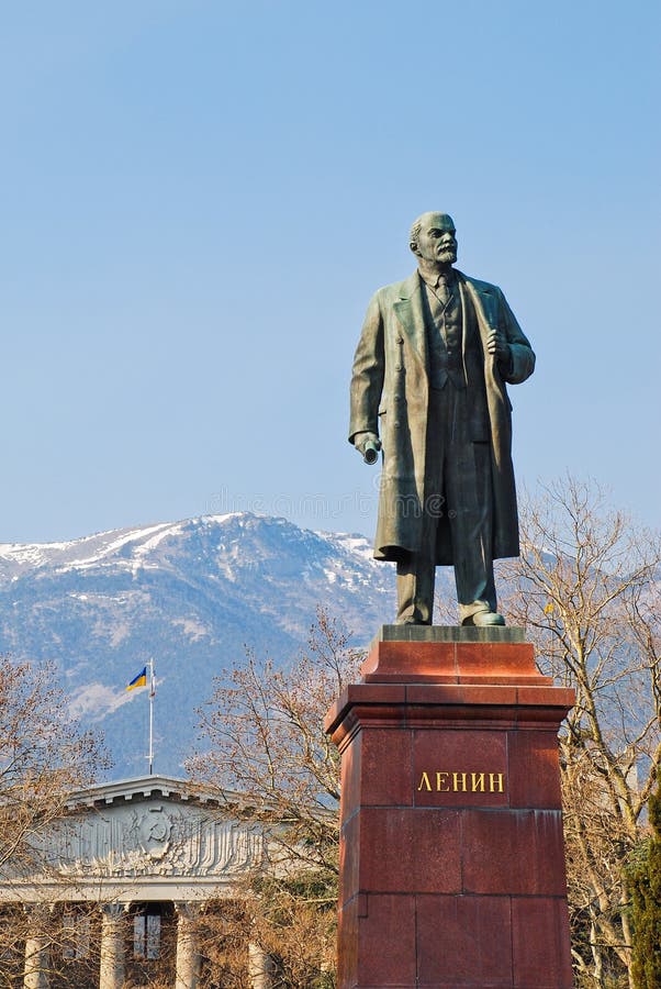 Statue of Lenin in Yalta stock image. Image of central 35331885