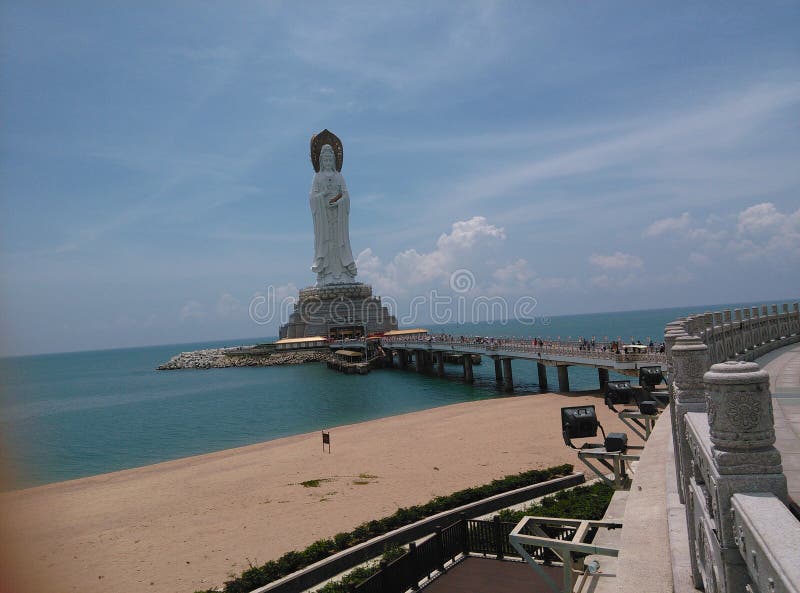 Statue Nanhais Guanyin, in Sanya, Hainan in China stockbilder Statue Nanhais Guanyin, in Sanya, Hainan in China stockbilder
