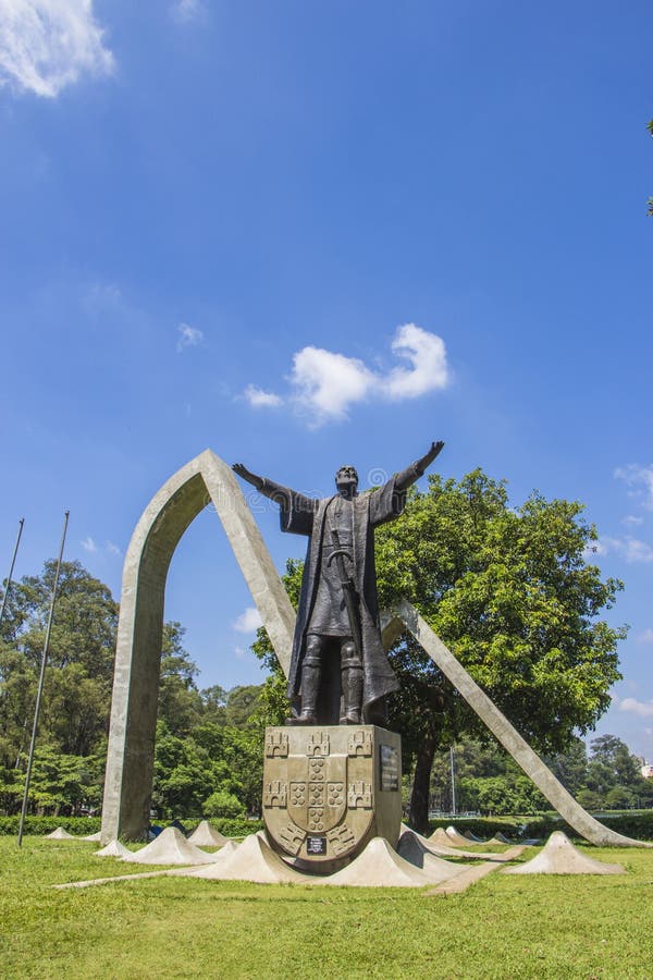File:Monumento a Pedro Álvares Cabral - Lisboa - Portugal (29508851384).jpg  - Wikimedia Commons