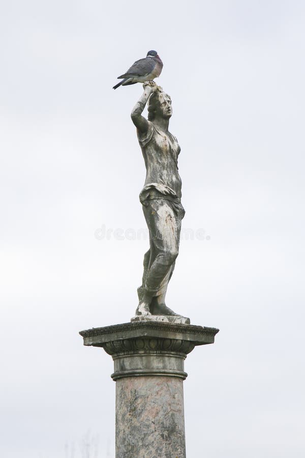 Statue of the Roman Goddess Venus in the Jardin du Luxembourg, Paris, France royalty free stock photos Statue of the Roman Goddess Venus in the Jardin du Luxembourg, Paris, France royalty free stock photos