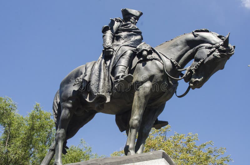 Statue sculpture of George Washington