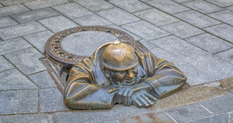 Statue of sewage worker in Bratislava