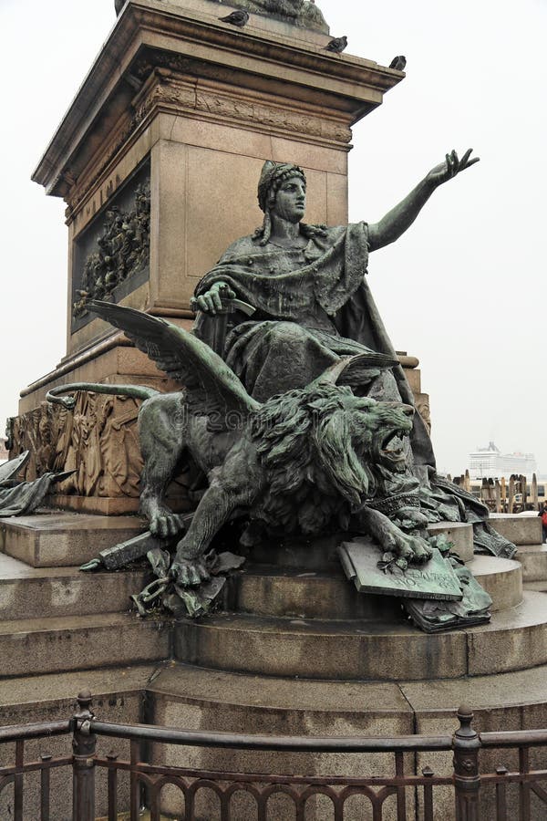 Statue in Venice stock image. Image of italy, lion 1638377