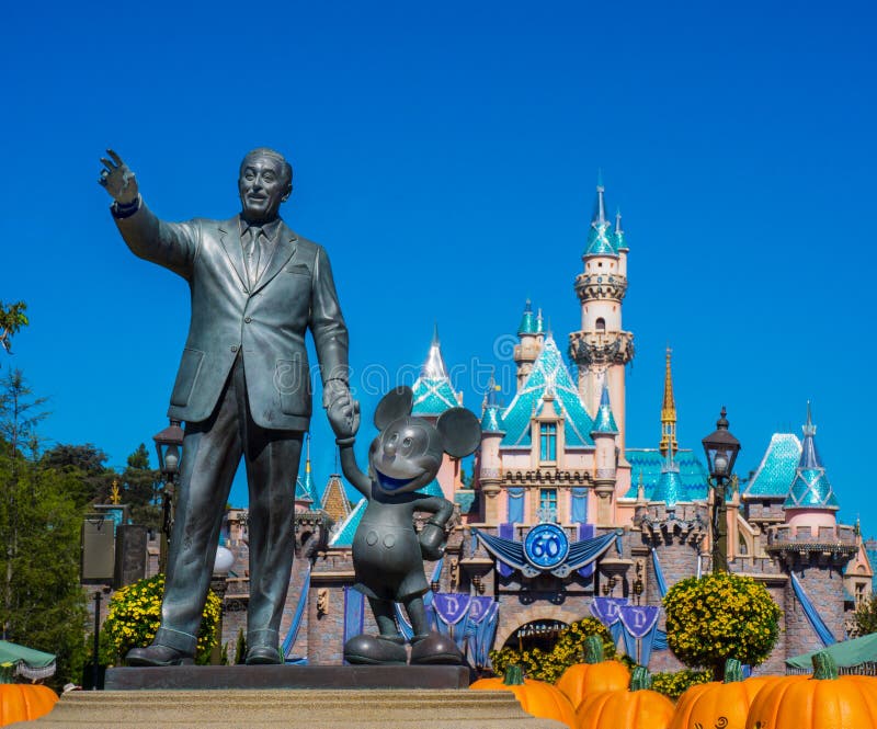Walt Disney Mickey Mouse Statue with Cinderella Castle