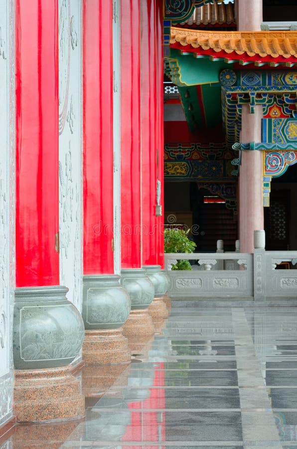 Statues in the Chinese Garden. Stock Image Image of east, park 27217809