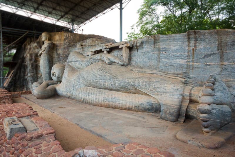 Statues de Gal Viharaya Bouddha