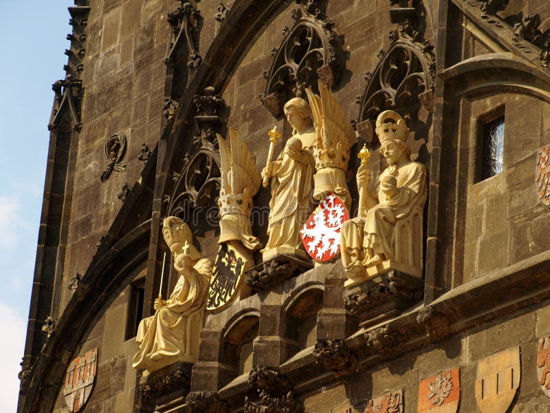 Statuy i szczegóły Stary miasteczko most Górują W Praga, republika czech obrazy stock Statuy i szczegóły Stary miasteczko most Górują W Praga, republika czech obrazy stock