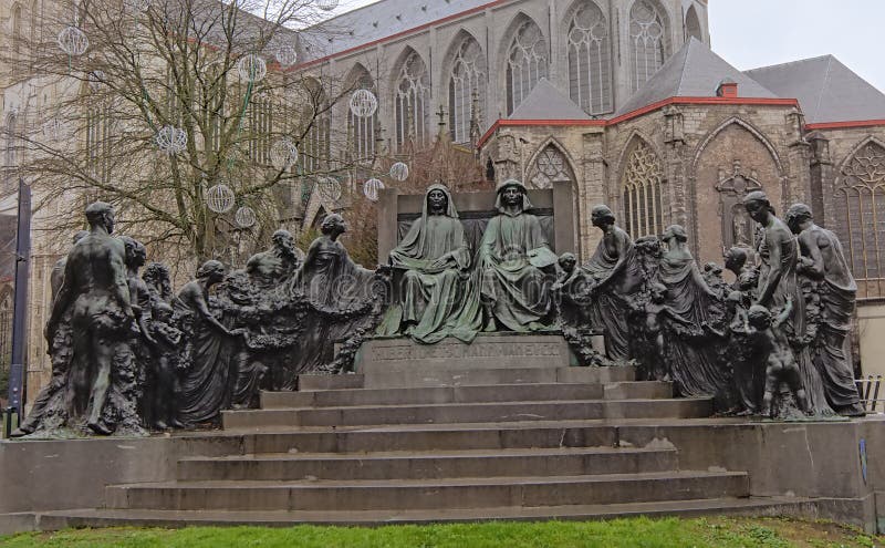 Staty av de Van Eyck bröderna, Ghent, Belgien arkivfoto Staty av de Van Eyck bröderna, Ghent, Belgien arkivfoto