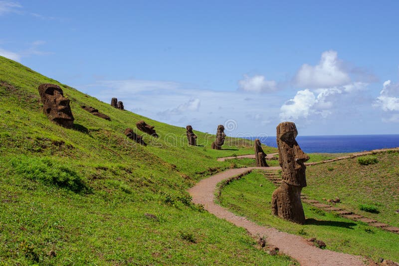 Statyer på Isla de Pascua Rapa Nui easter ö arkivfoto Statyer på Isla de Pascua Rapa Nui easter ö arkivfoto
