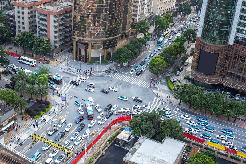 Stau an der Hauptverkehrszeit lizenzfreie stockbilder Stau an der Hauptverkehrszeit lizenzfreie stockbilder