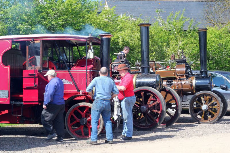 Steam traction engines/