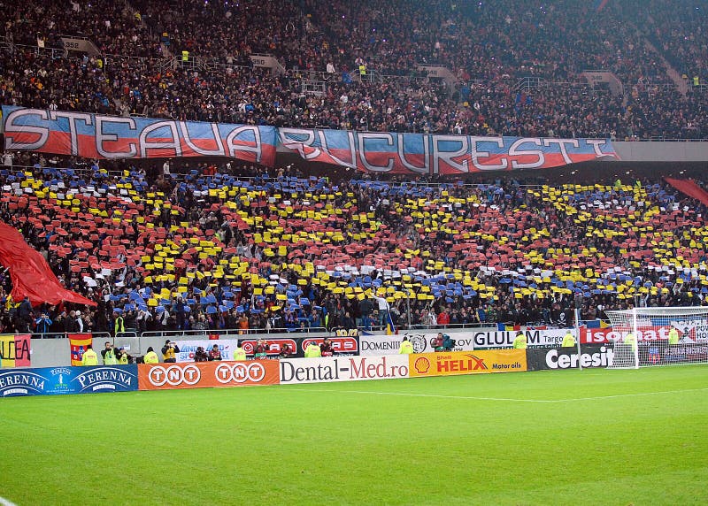 Steaua Bucharest Line Up Against VfB Stuttgart Editorial Stock Image -  Image of bombs, header: 32264489