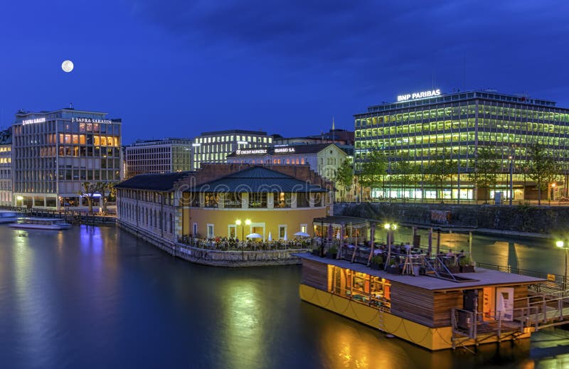 Stedelijke mening met bankdistrict, Genève, Zwitserland royalty-vrije stock fotografie Stedelijke mening met bankdistrict, Genève, Zwitserland royalty-vrije stock fotografie