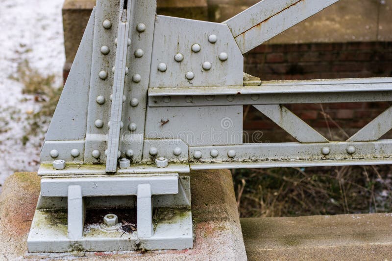 Steel Construction, Lattice Connected by an Old Method for Rivet Stock