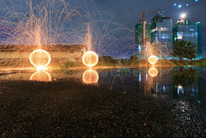 Steel wool fire editorial photo. Image of landscape, fireworks 47283796